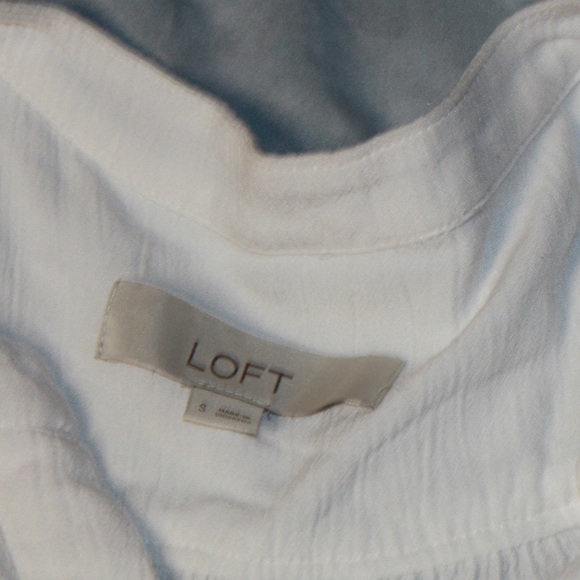 LOFT Button Down Blouse 🌵Small - Picture 2 of 4